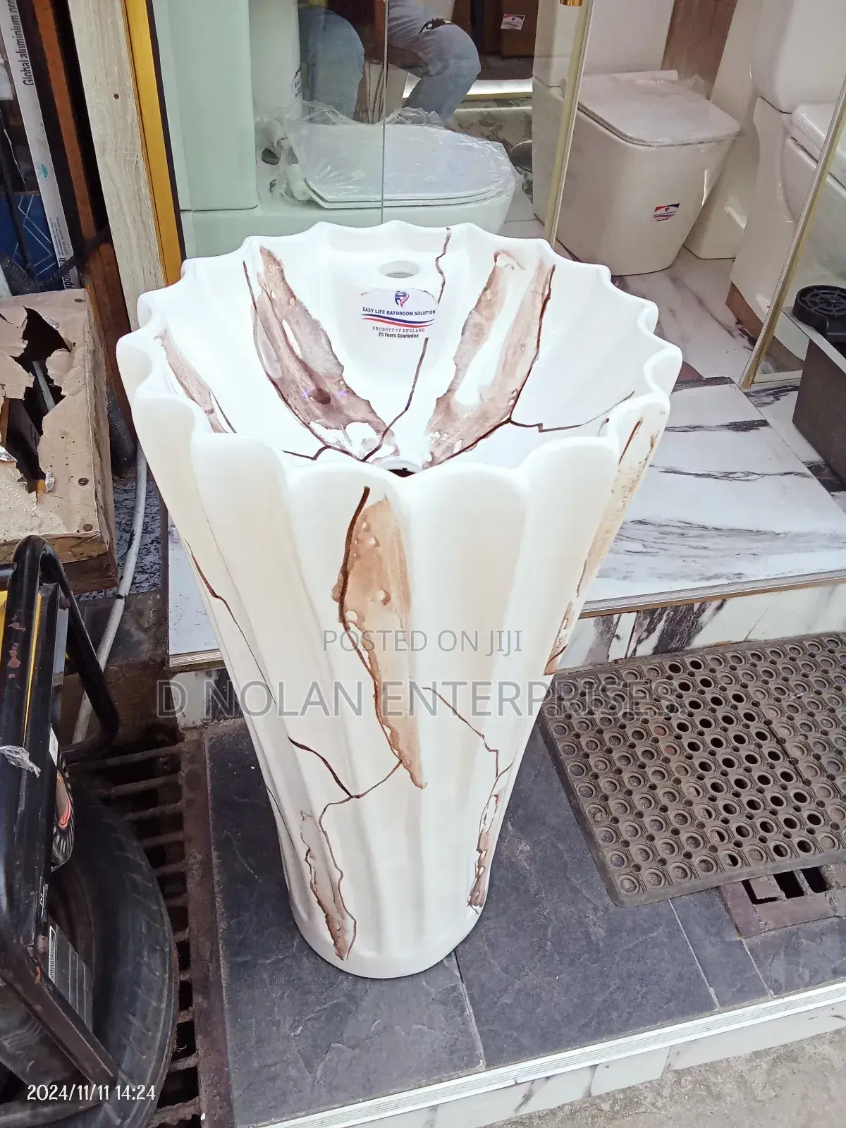 Colours Standing Pedestal Basin