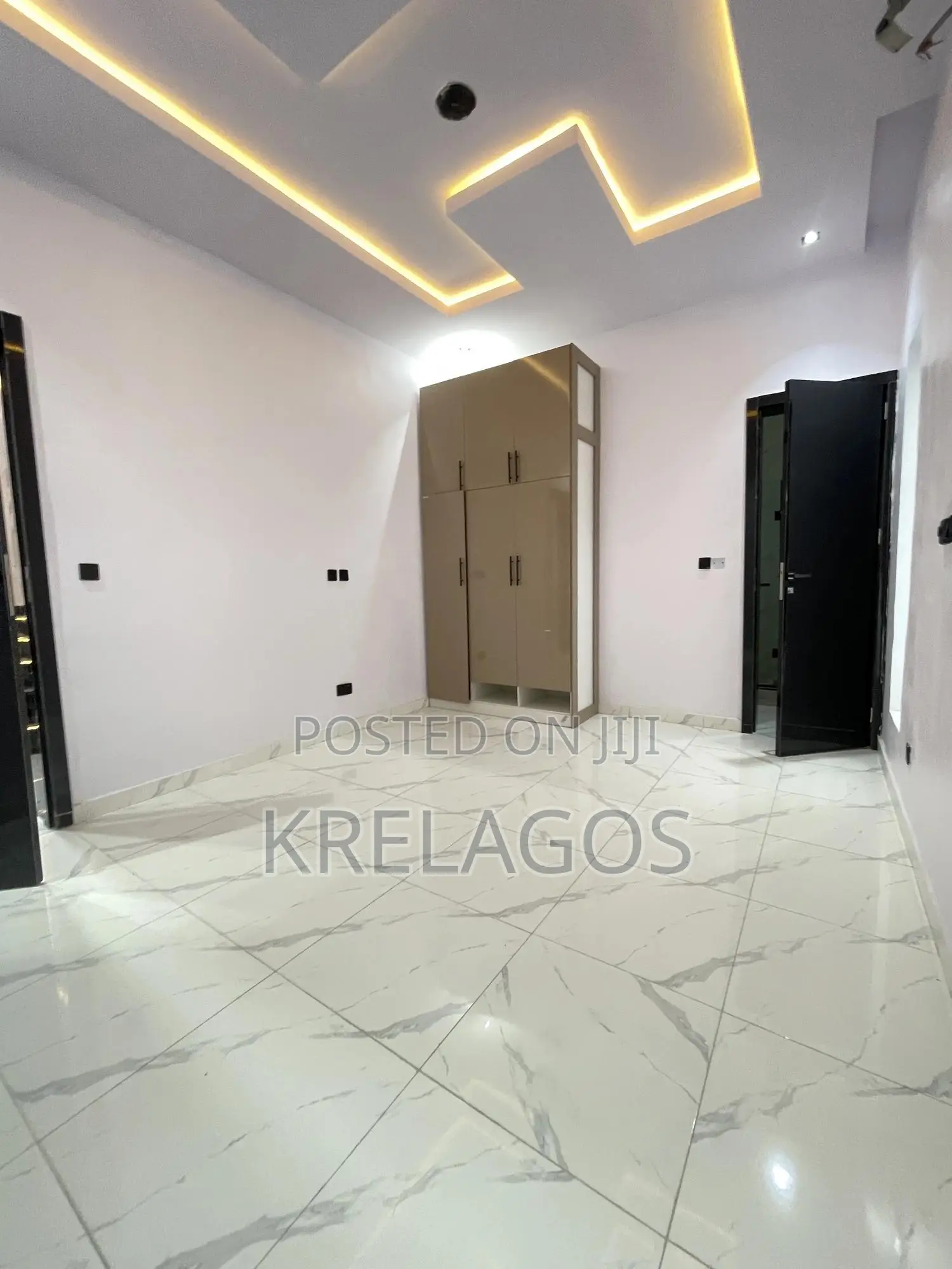 5bdrm Duplex in Megamound, Lekki for sale