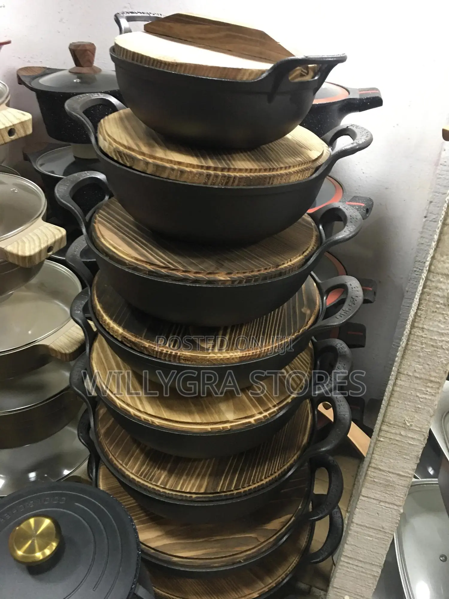 Original Pure Iron Cast Pot Available
