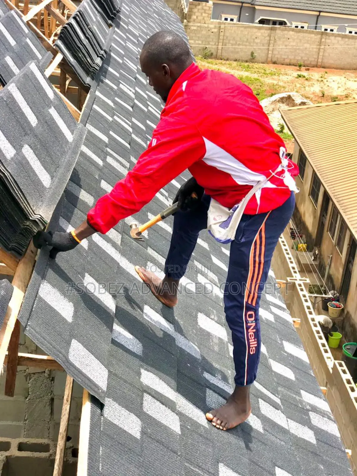 Black With White Patch Stone Coated Roofing Sheet