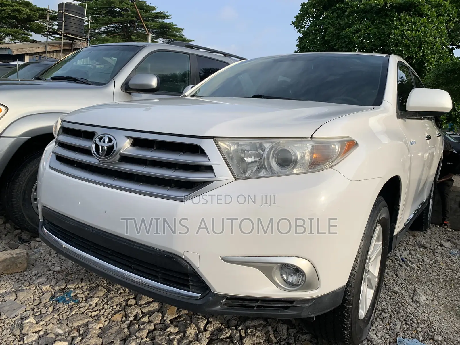 Toyota Highlander Limited 3.5l 4WD 2013 White