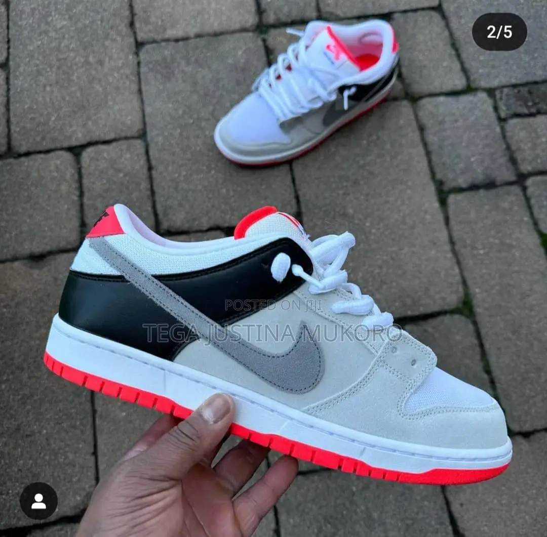 High Quality Nike Unisex Sneakers