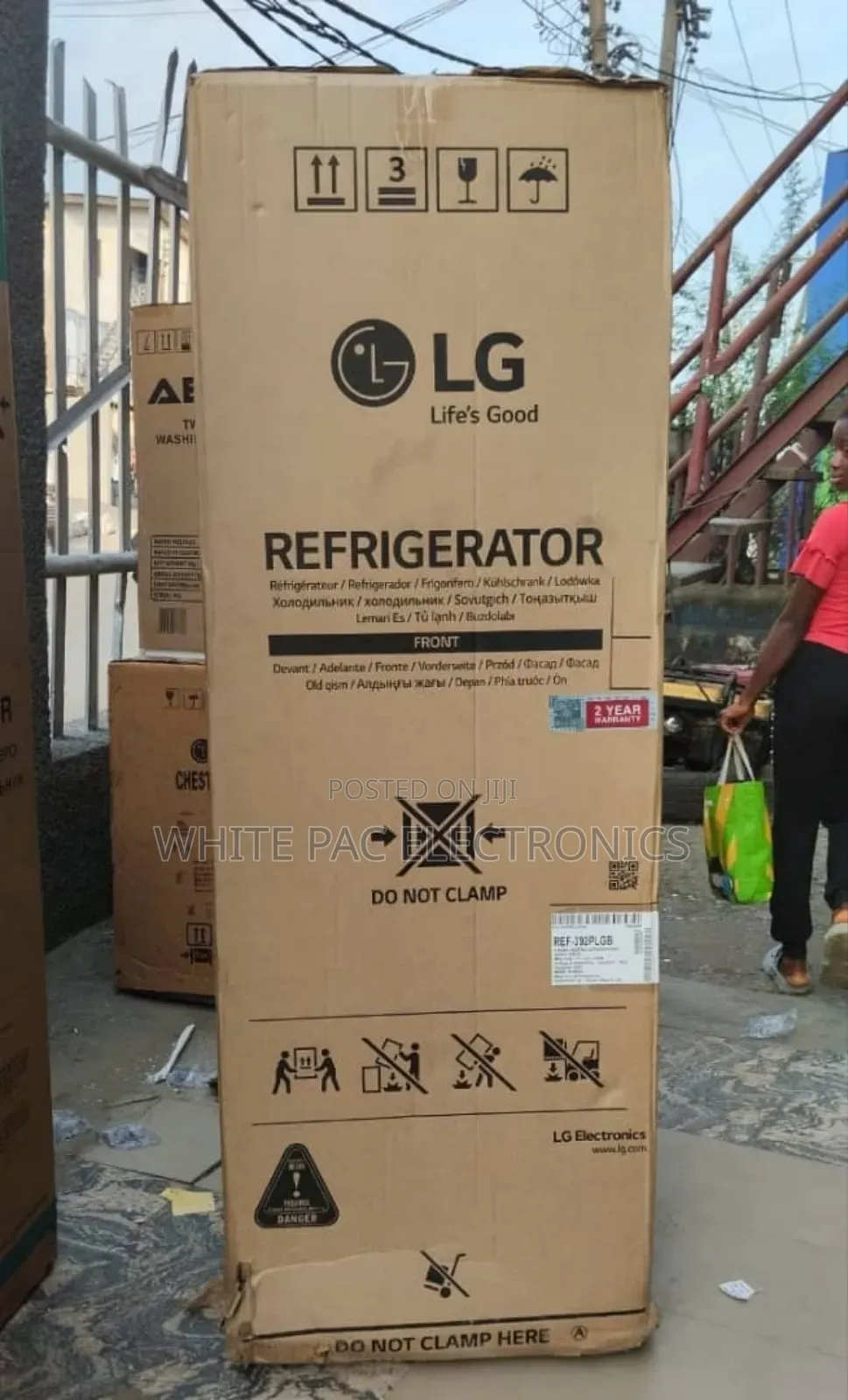 ✓Lg Inverter 308-litre( Fridge/Freezer) Fast Cooling >2yrs