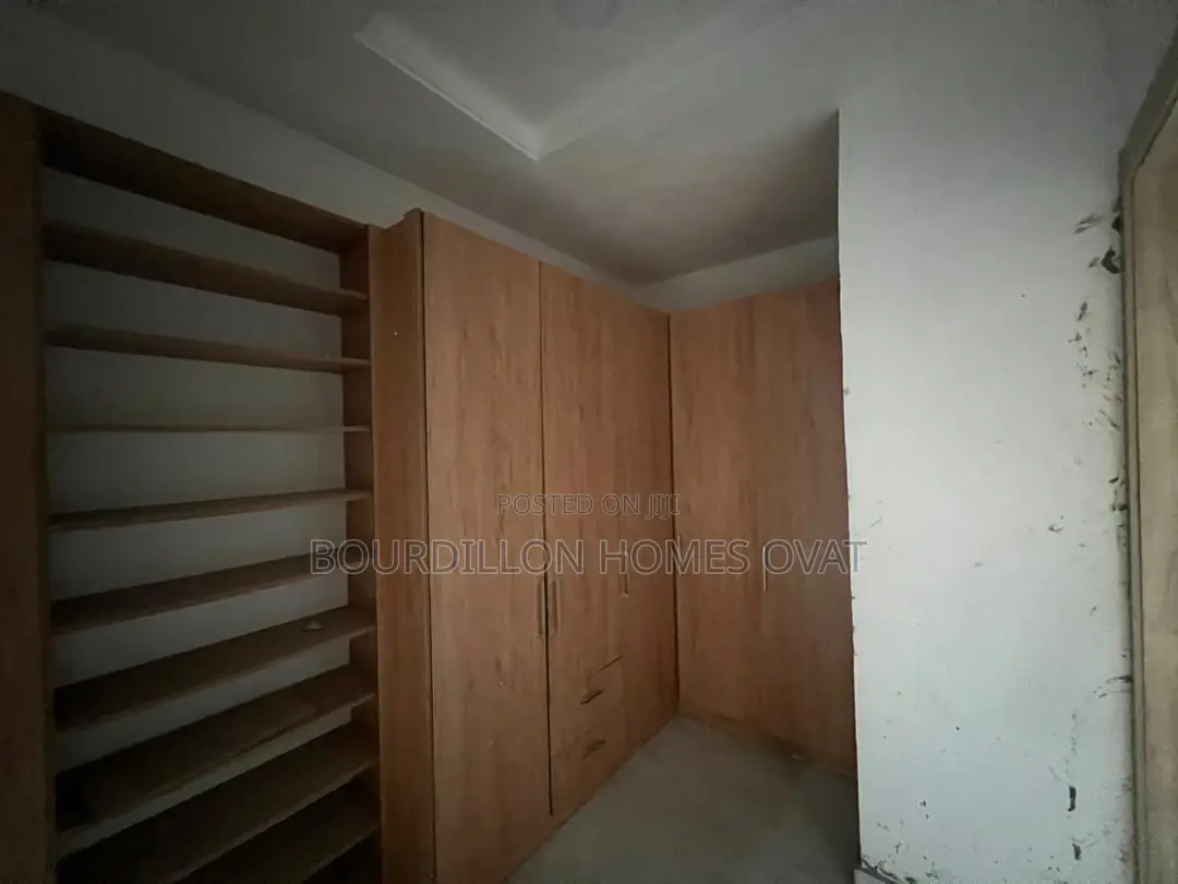4bdrm Duplex in Lekki Phase 1 for sale