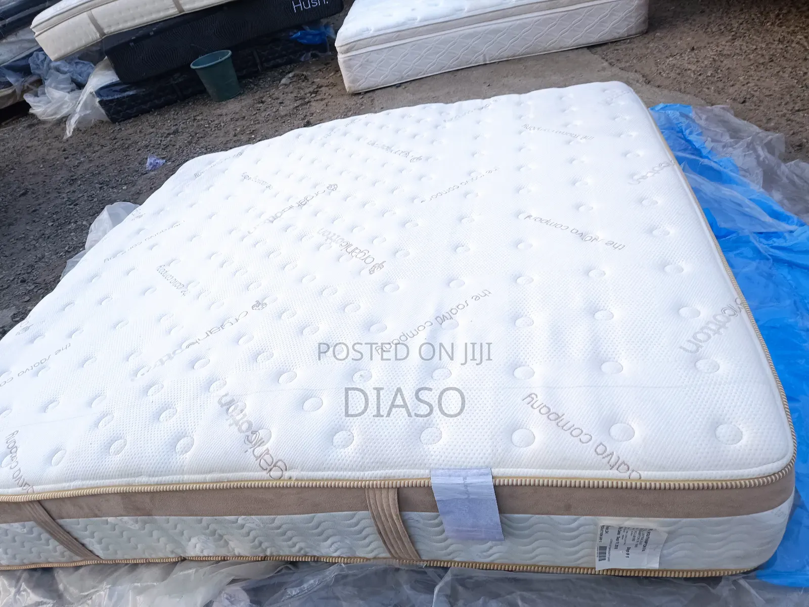 Order for Your U.S.A Hybrid 12inches Mattress Get 1 Pillow