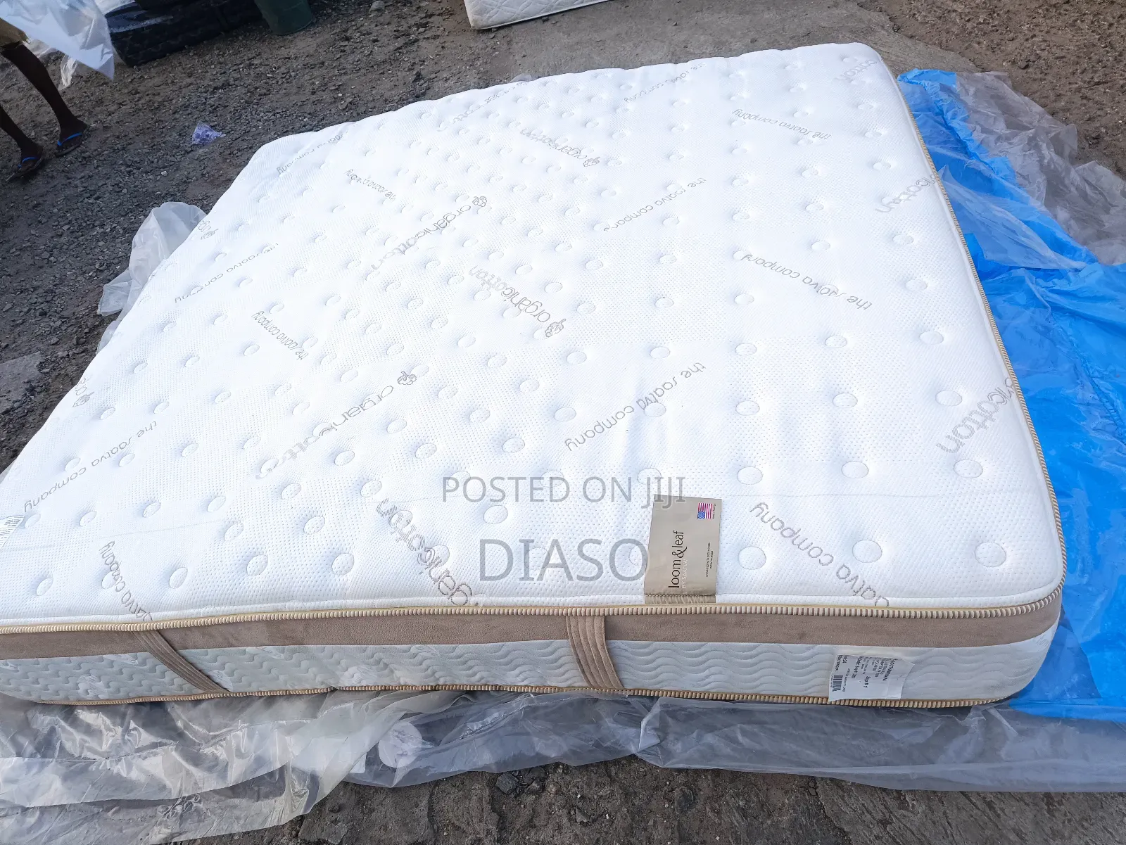 Order for Your U.S.A Hybrid 12inches Mattress Get 1 Pillow