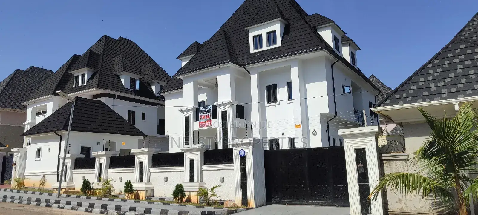 6bdrm Duplex in Efab, Central Business District for sale