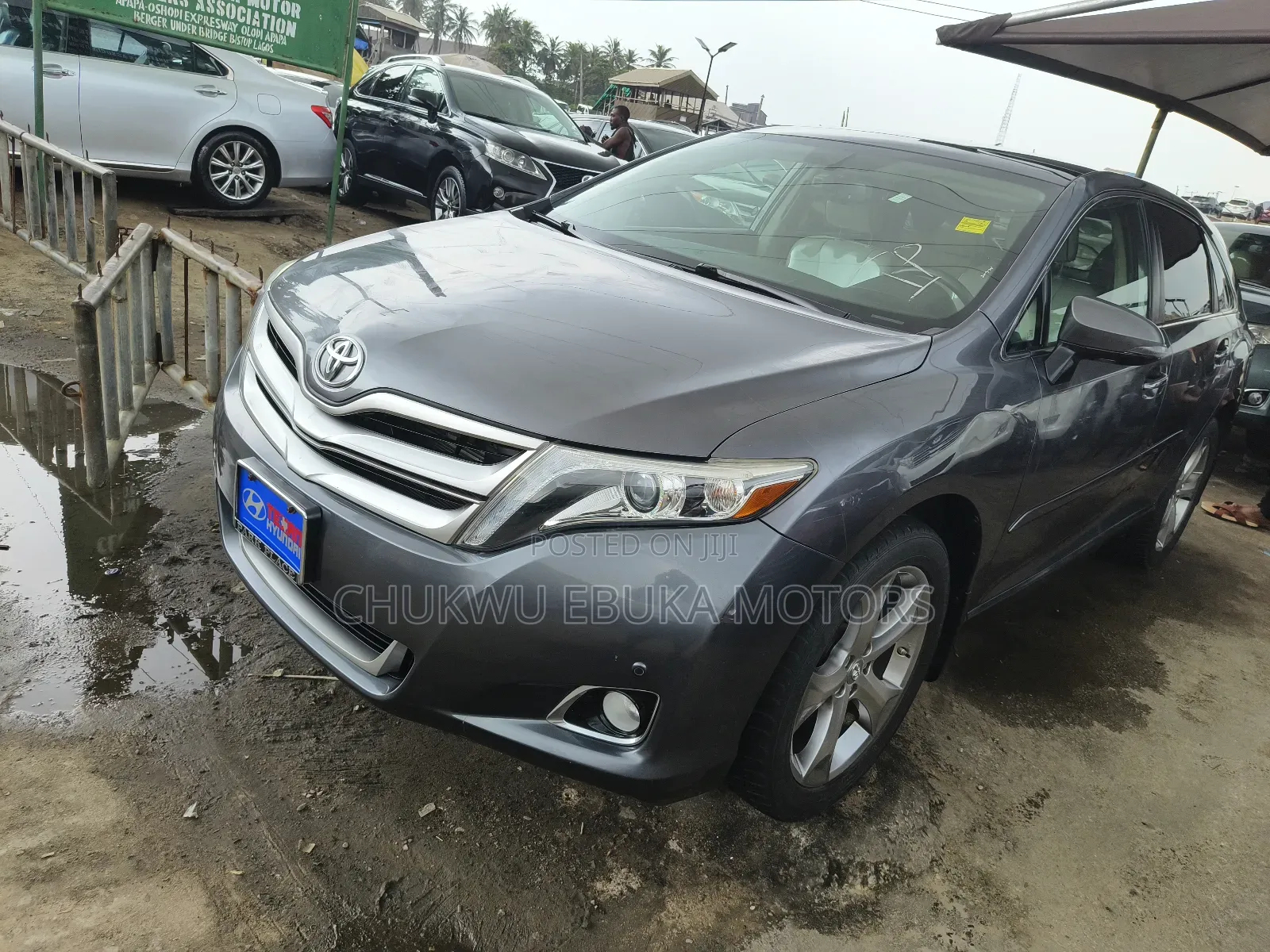 Toyota Venza Limited AWD V6 2013 Gray