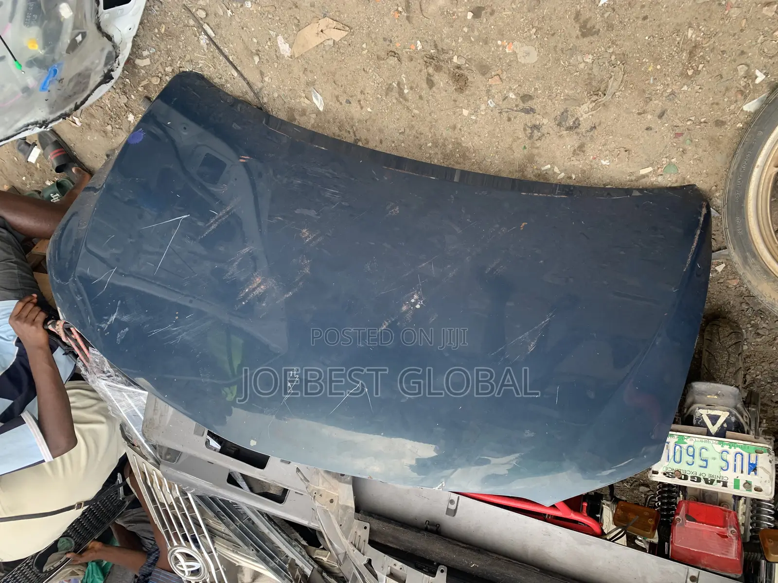 Bonnet Toyota Corolla 2010