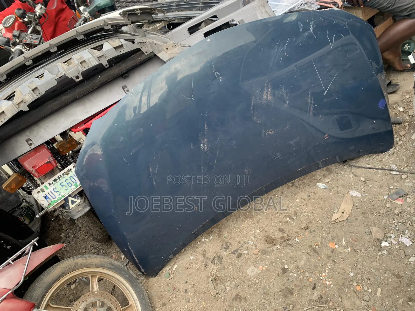Bonnet Toyota Corolla 2010