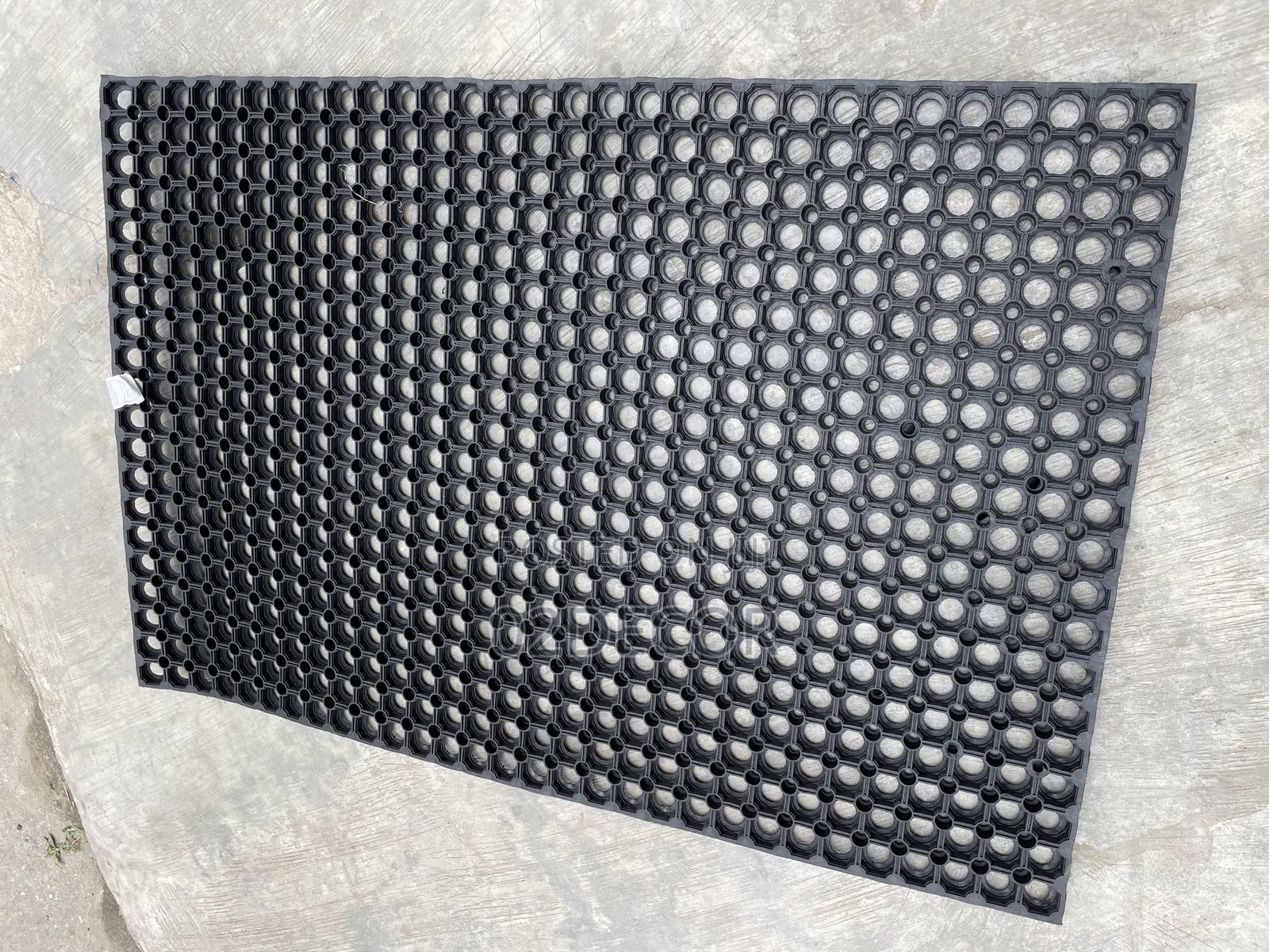 Hollow Doormat Black Color 80/120
