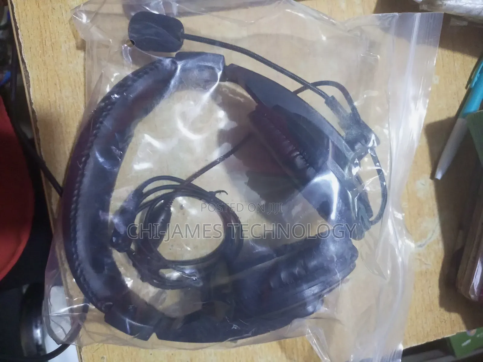 Earpiece for Walkie Talkie or Headphones