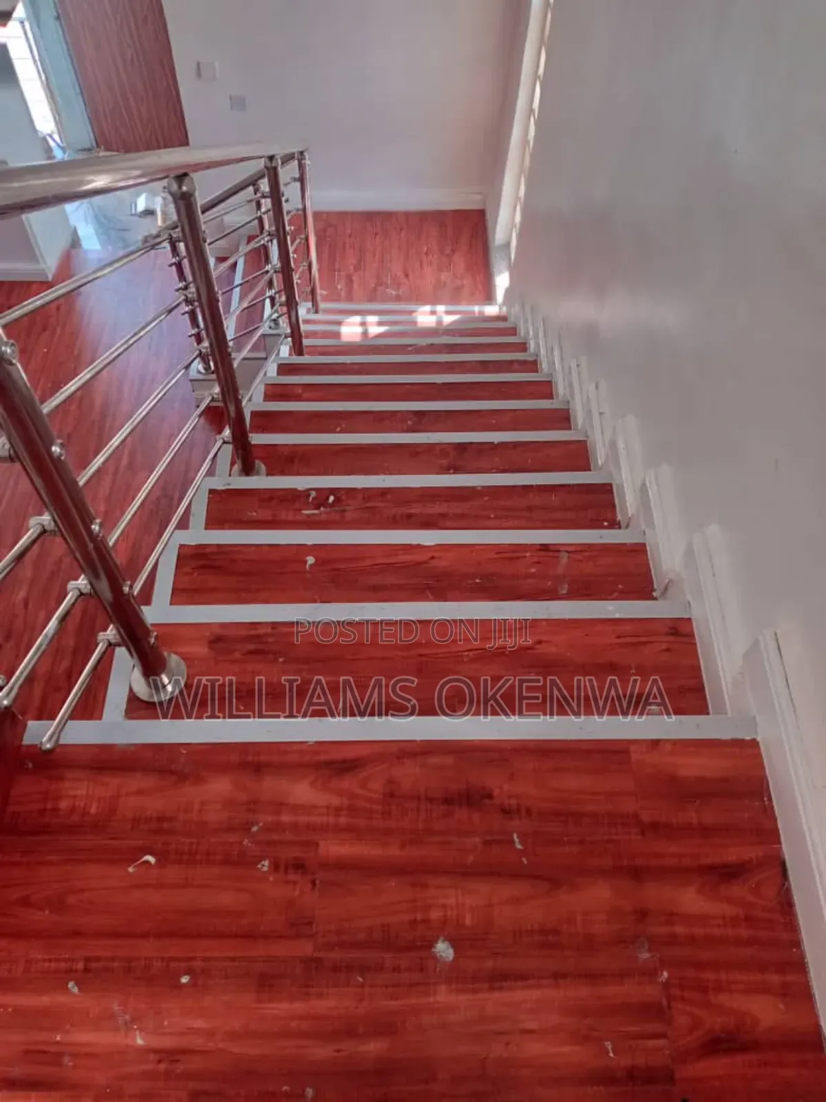 Chang Your Old Ceramic Tile With Vinyl Flooring