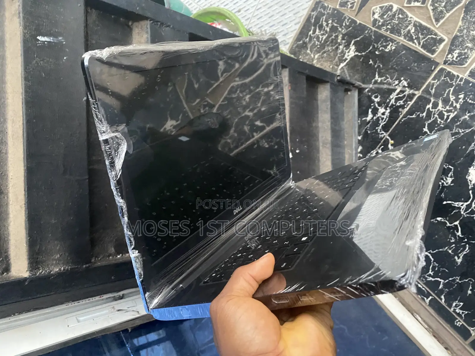 New Laptop Lenovo 4GB Intel SSHD (Hybrid) 320GB
