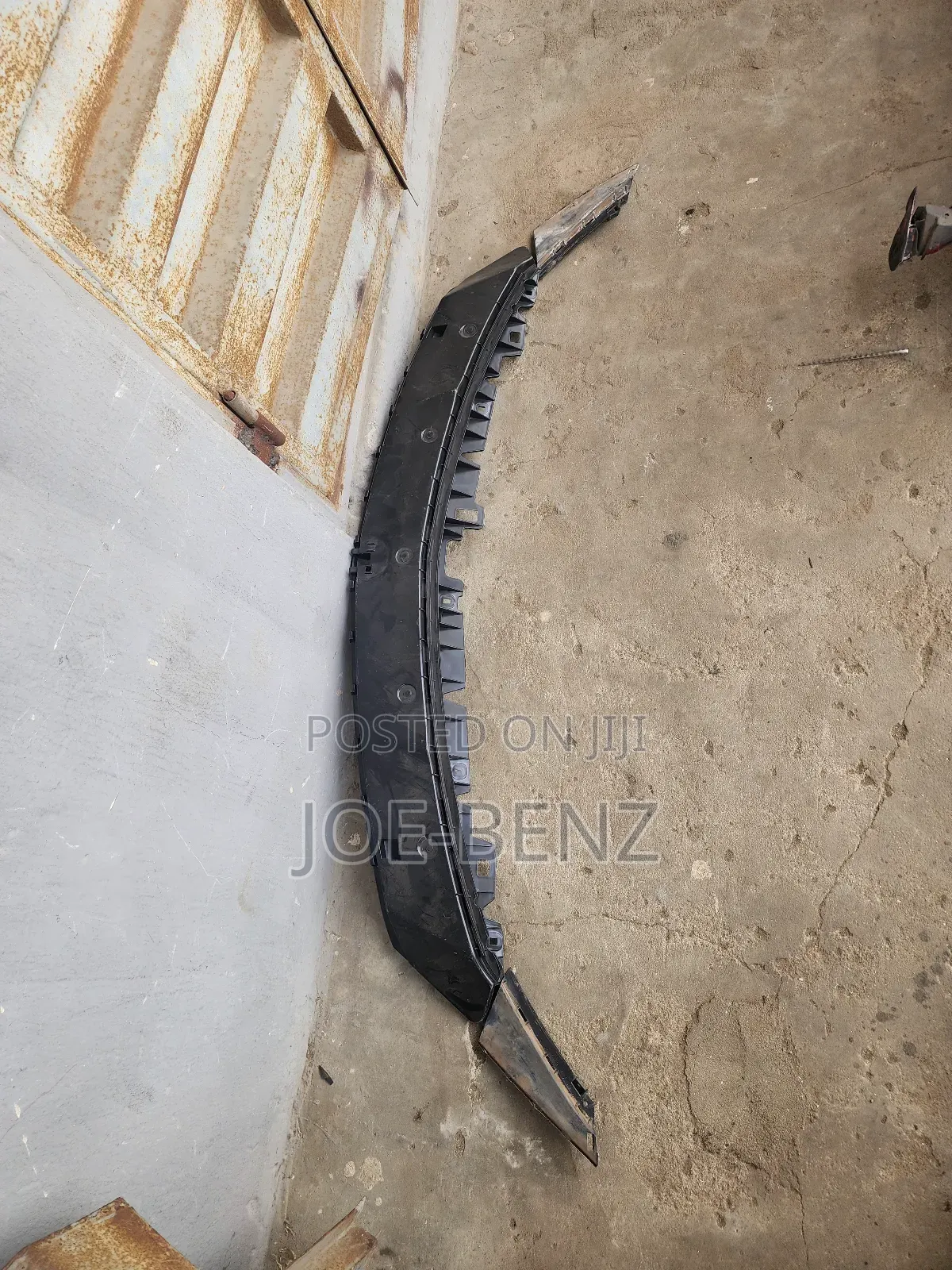 CLA250 Front Bumper Plastic Hanger