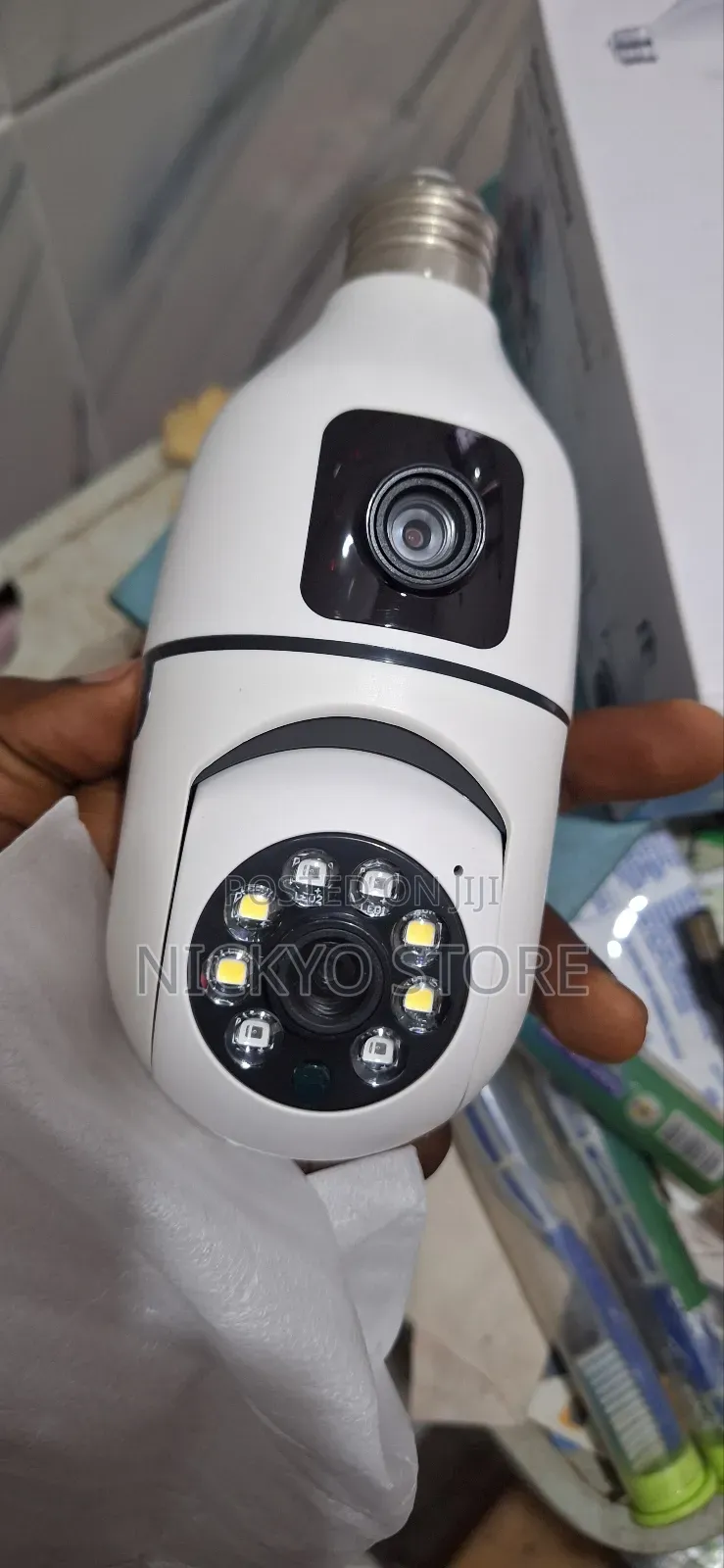 Bulb Wireless Dual Lens Network Camera CCTV Auto Tracking