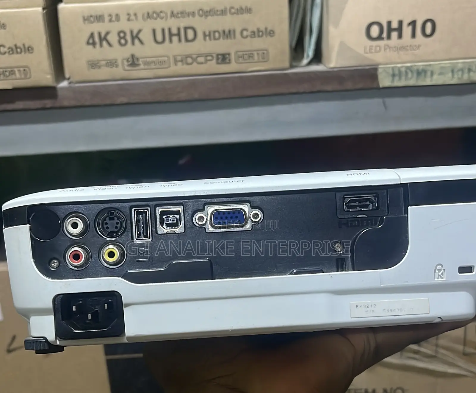 UK Used Epson Ex3212 Svga 3lcd Projector