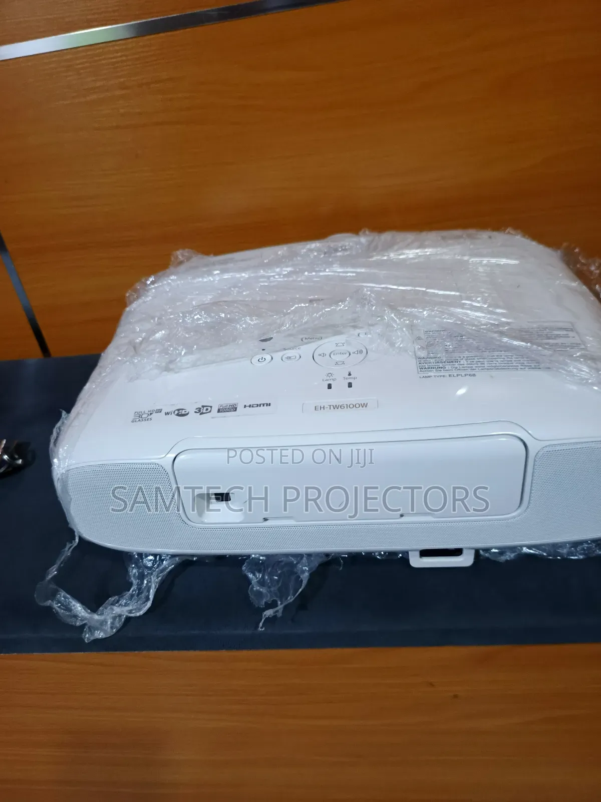 FULL HD Wireless Projector. Clean UK USED. Home Cinema