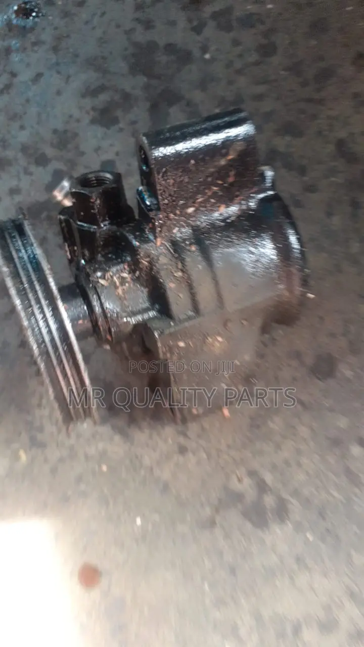 Power Steering Pump For Toyota RAV4 1998, 2000, 2001 Model