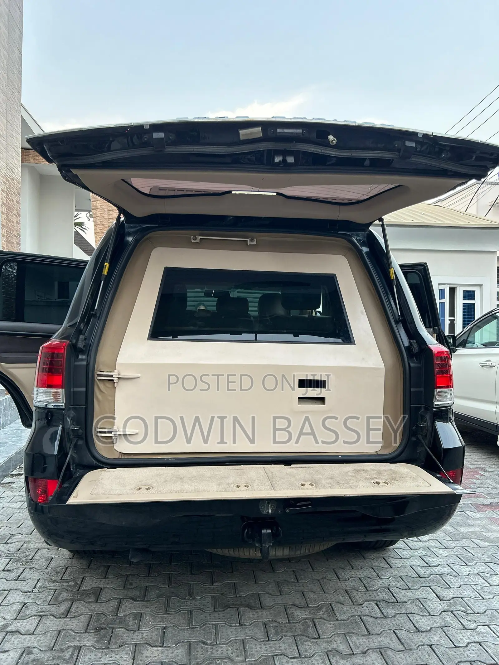 Bulletproof Landcruiser Available for Hire