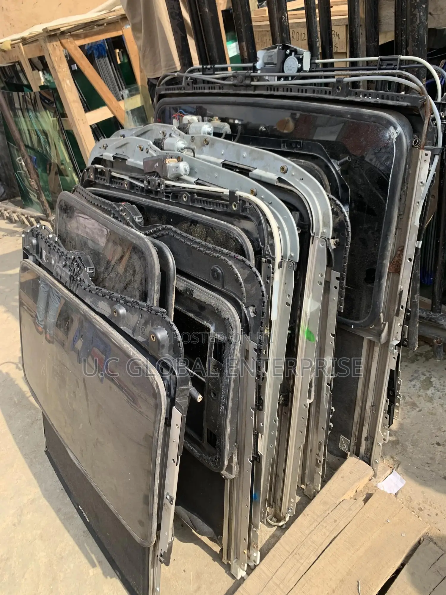 Roof Glass for Toyota,Lexus,Mercedes,Hyundai All Types Dm