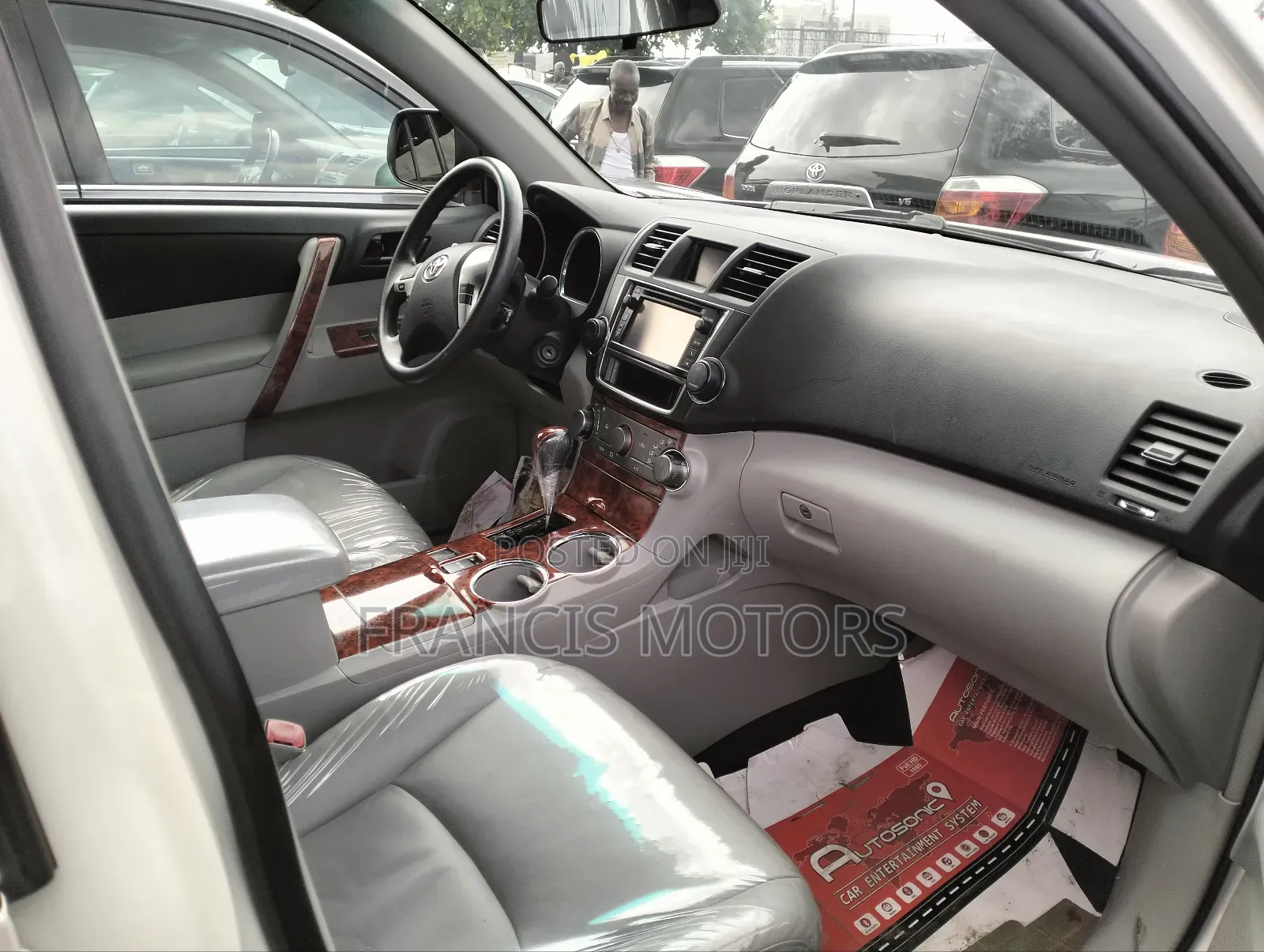 Toyota Highlander 2.7L 2WD 2013 White