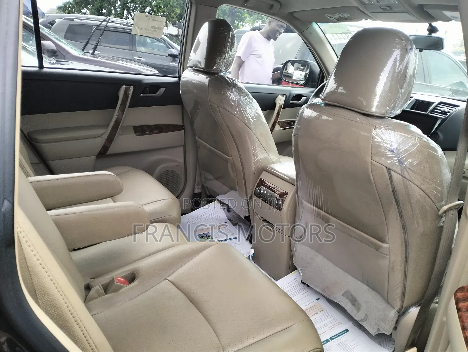 Toyota Highlander 3.5L 4WD 2013 Orange