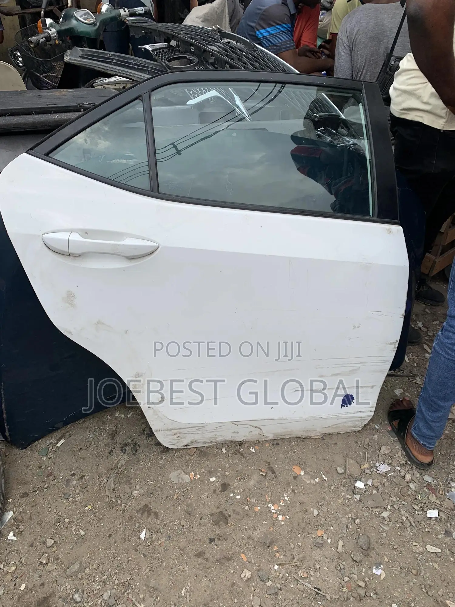 Back Door Right Side Toyota Corolla 2014
