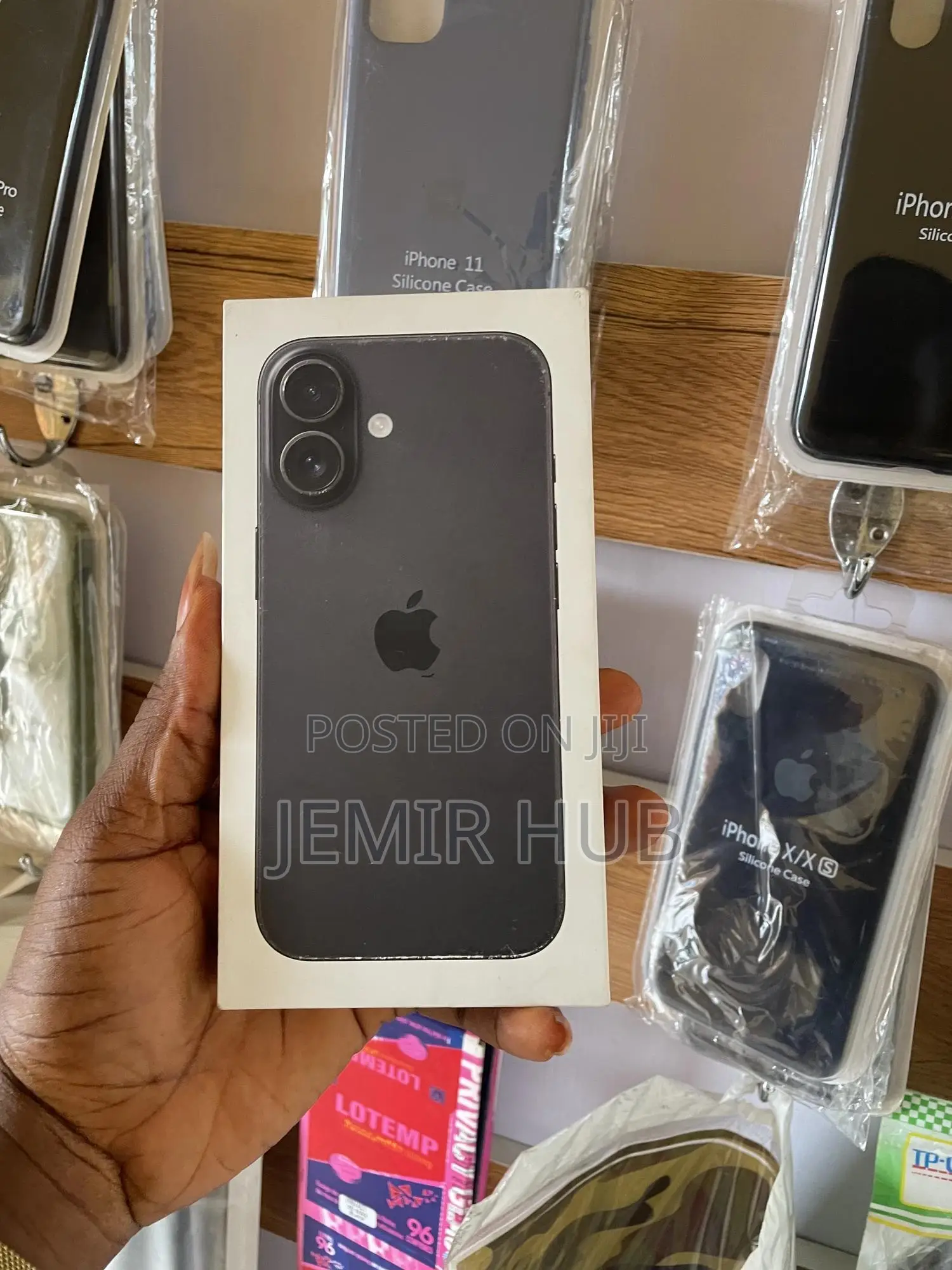New Apple iPhone 16 128 GB Black