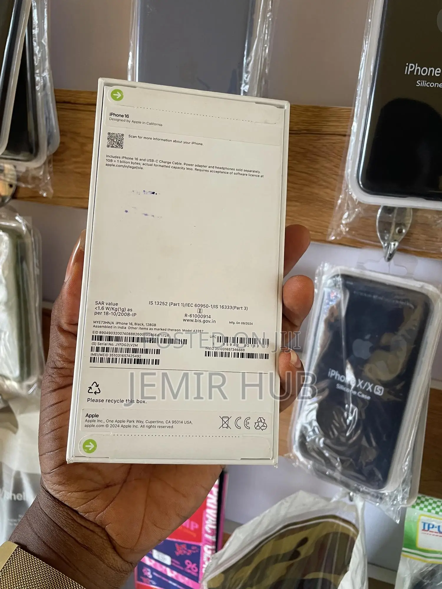 New Apple iPhone 16 128 GB Black