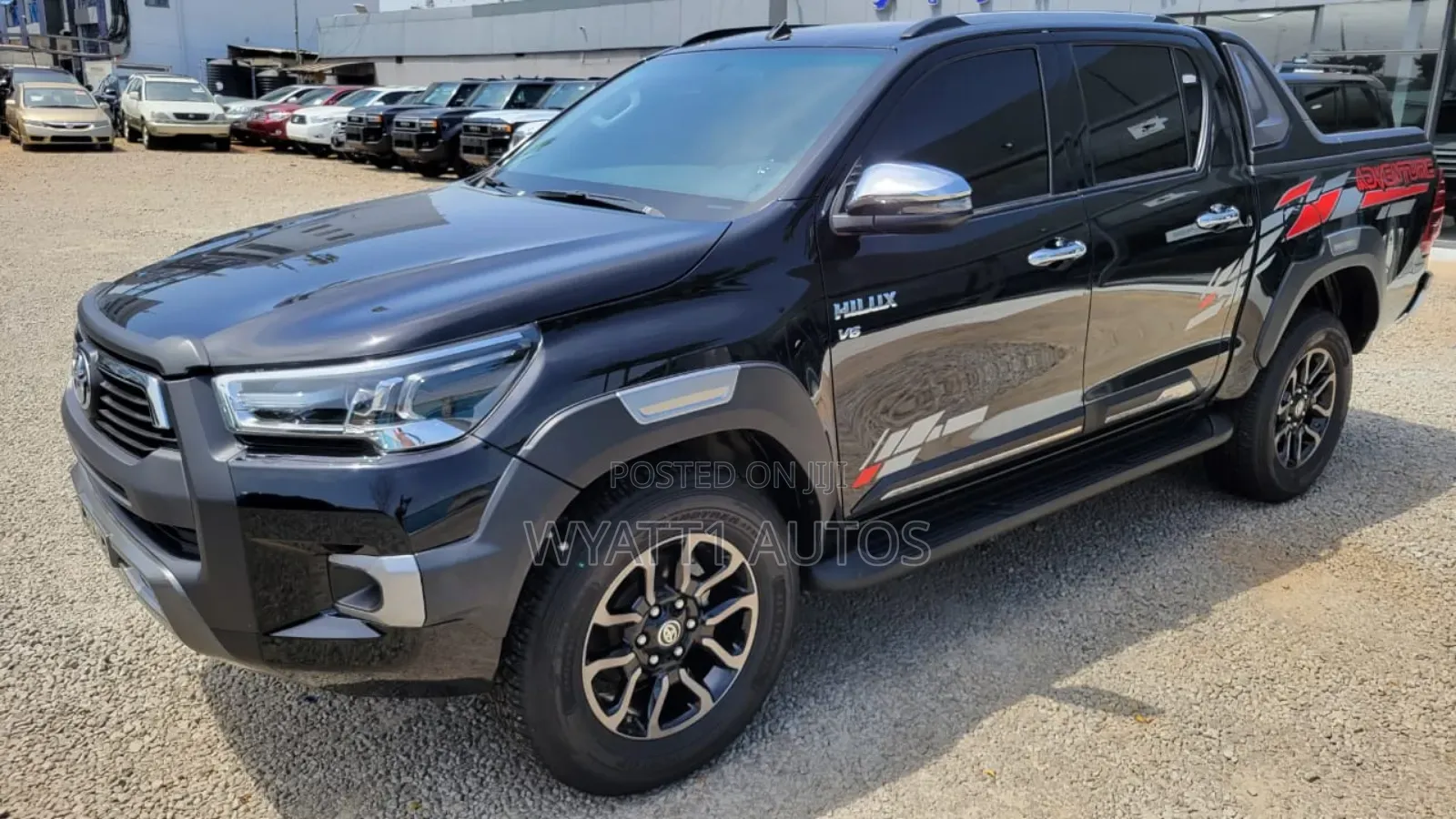 New Toyota Hilux 2023 Black