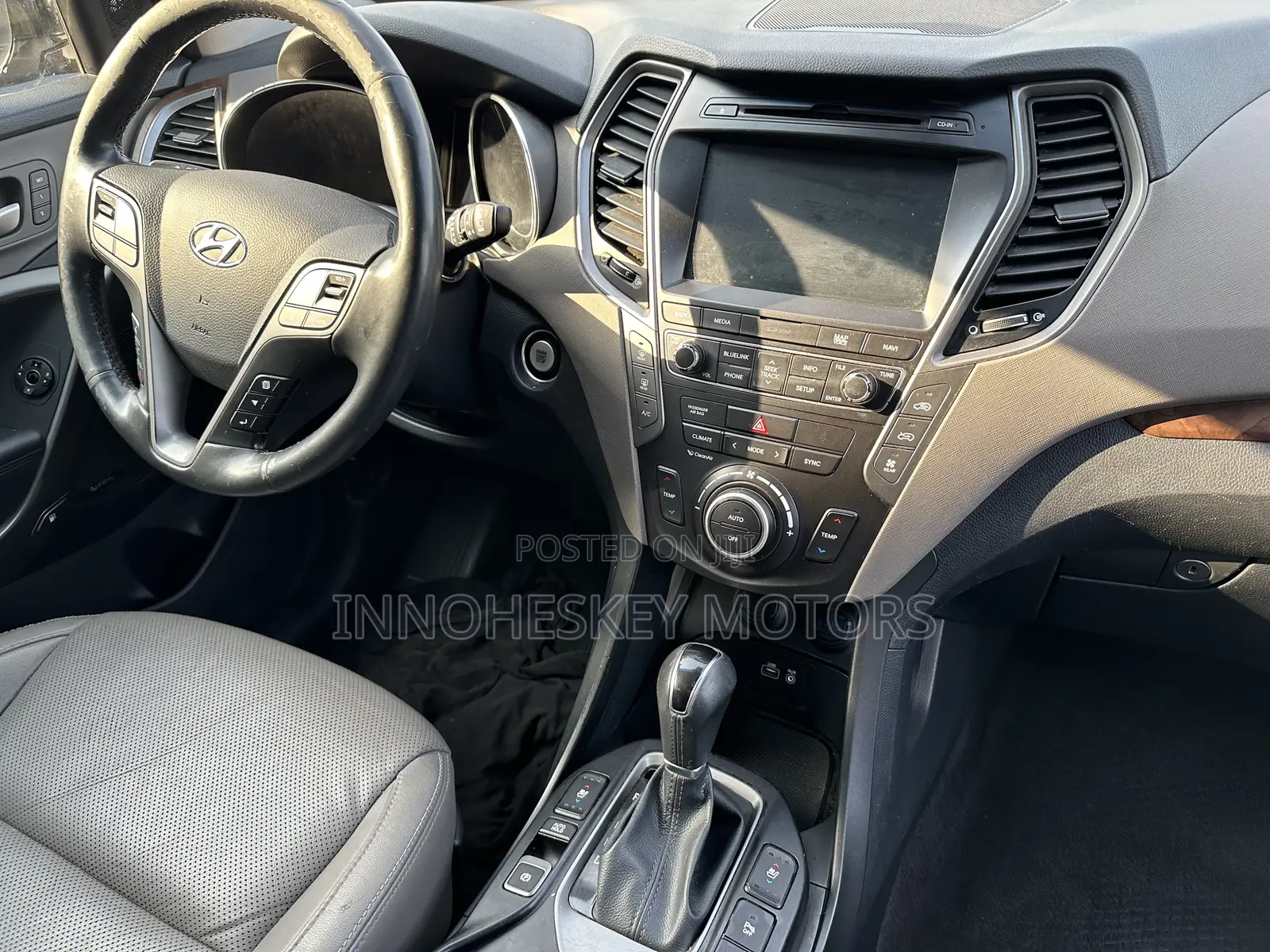 Hyundai Santa Fe Limited Ultimate AWD 2018 Gray
