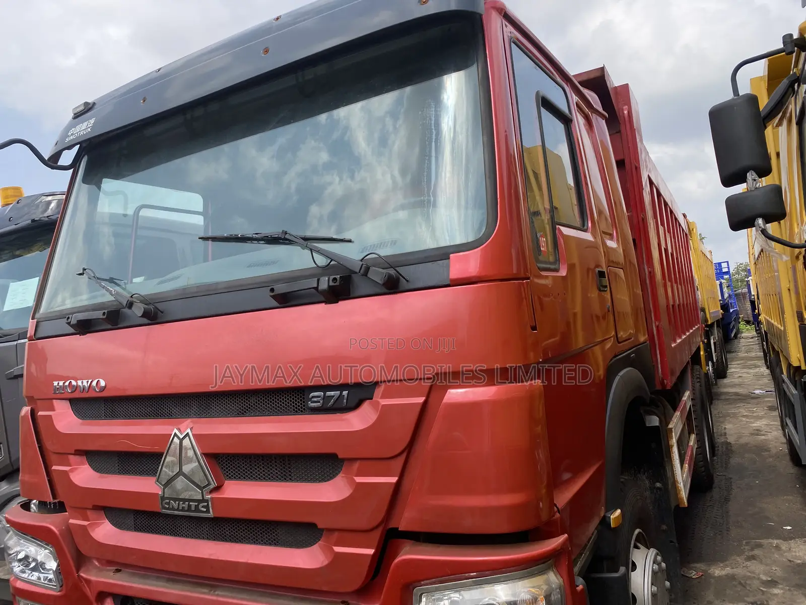 Red Howo 371 Tipper