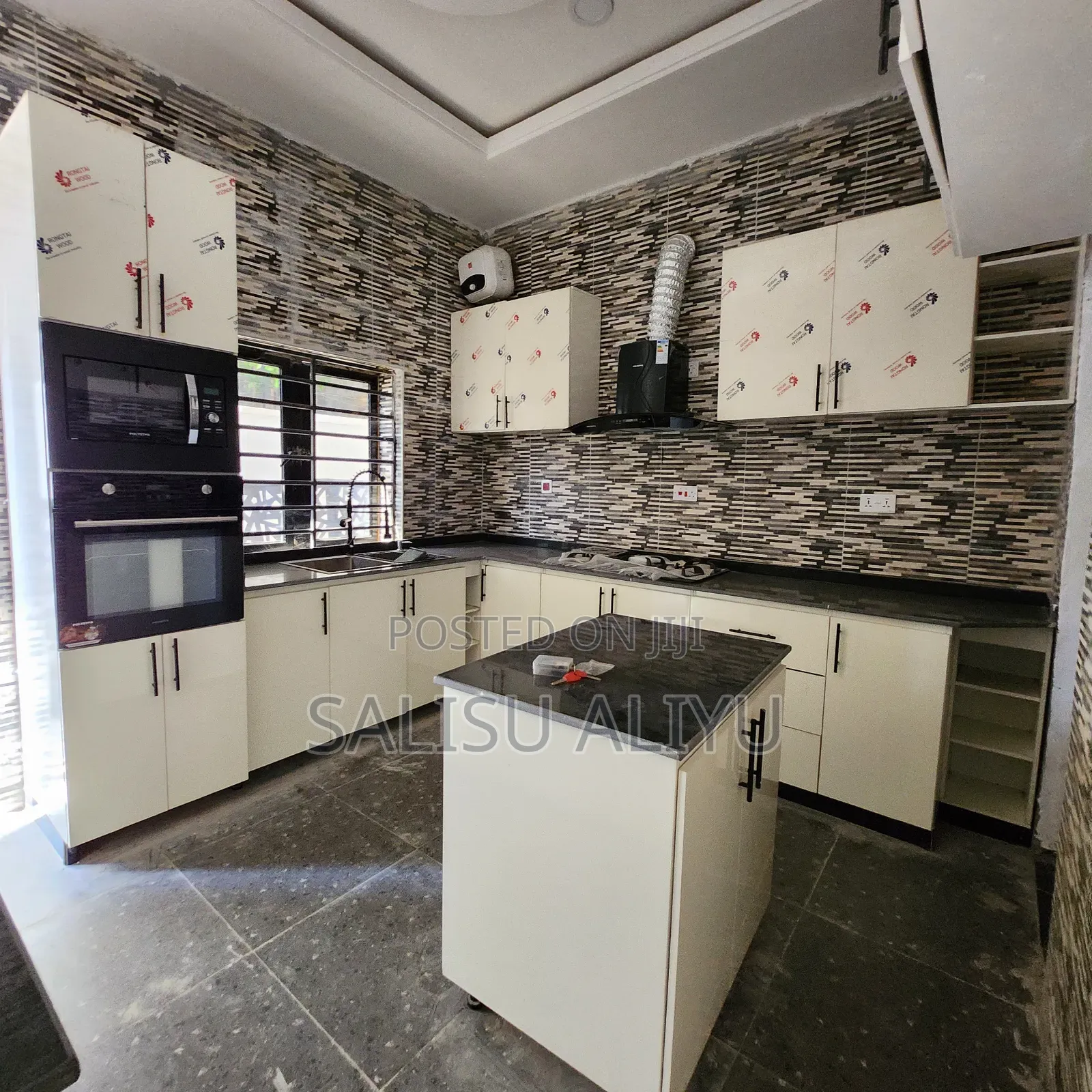 4bdrm Townhouse/Terrace in Jahi Gilmore for sale