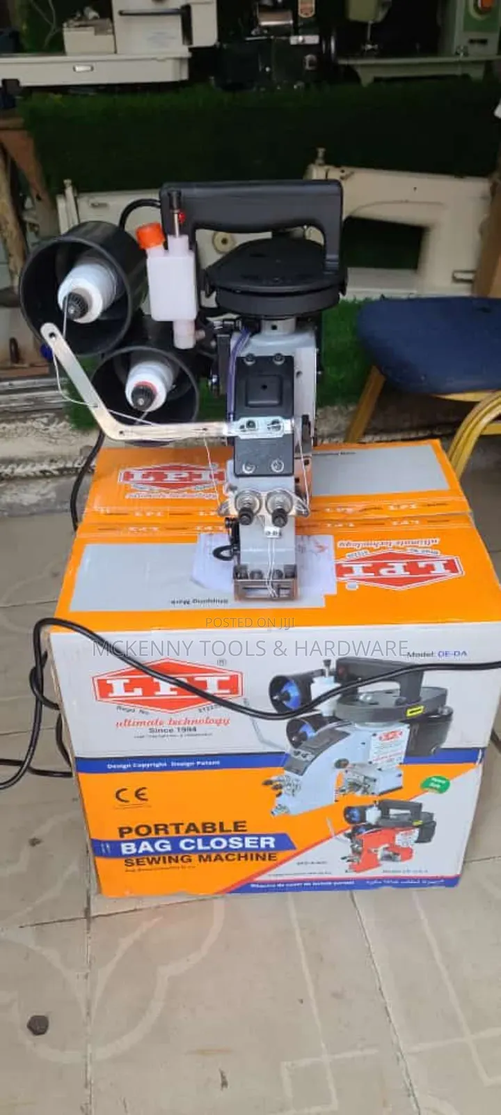 Double Needle Bag Closing Machine