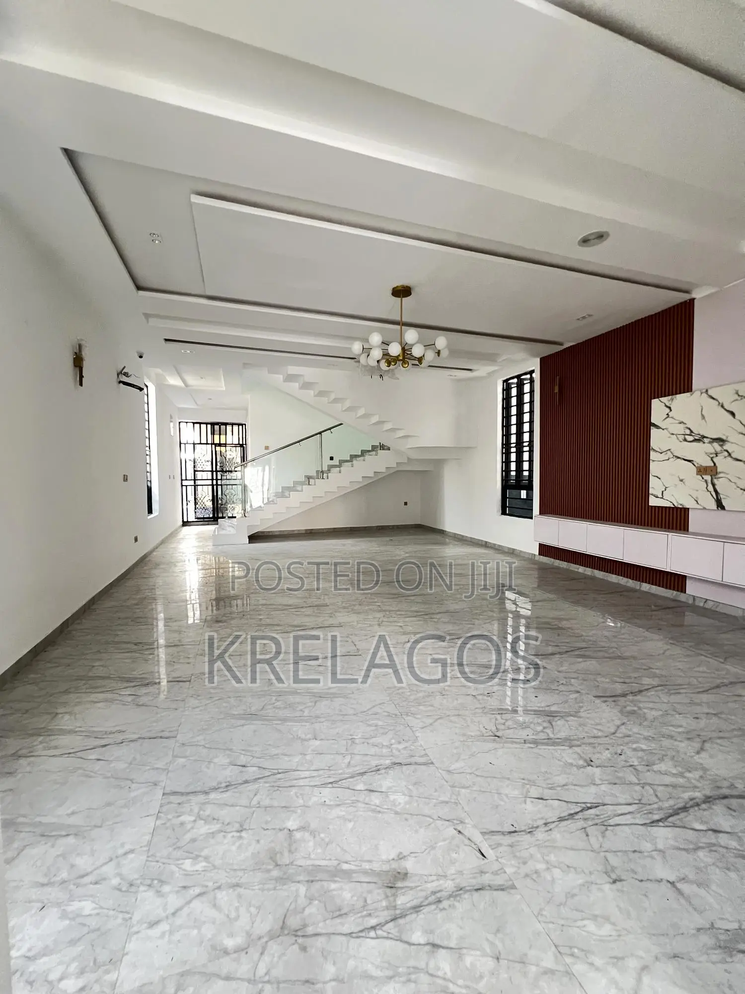 5bdrm Duplex in Osapa London, Lekki for sale