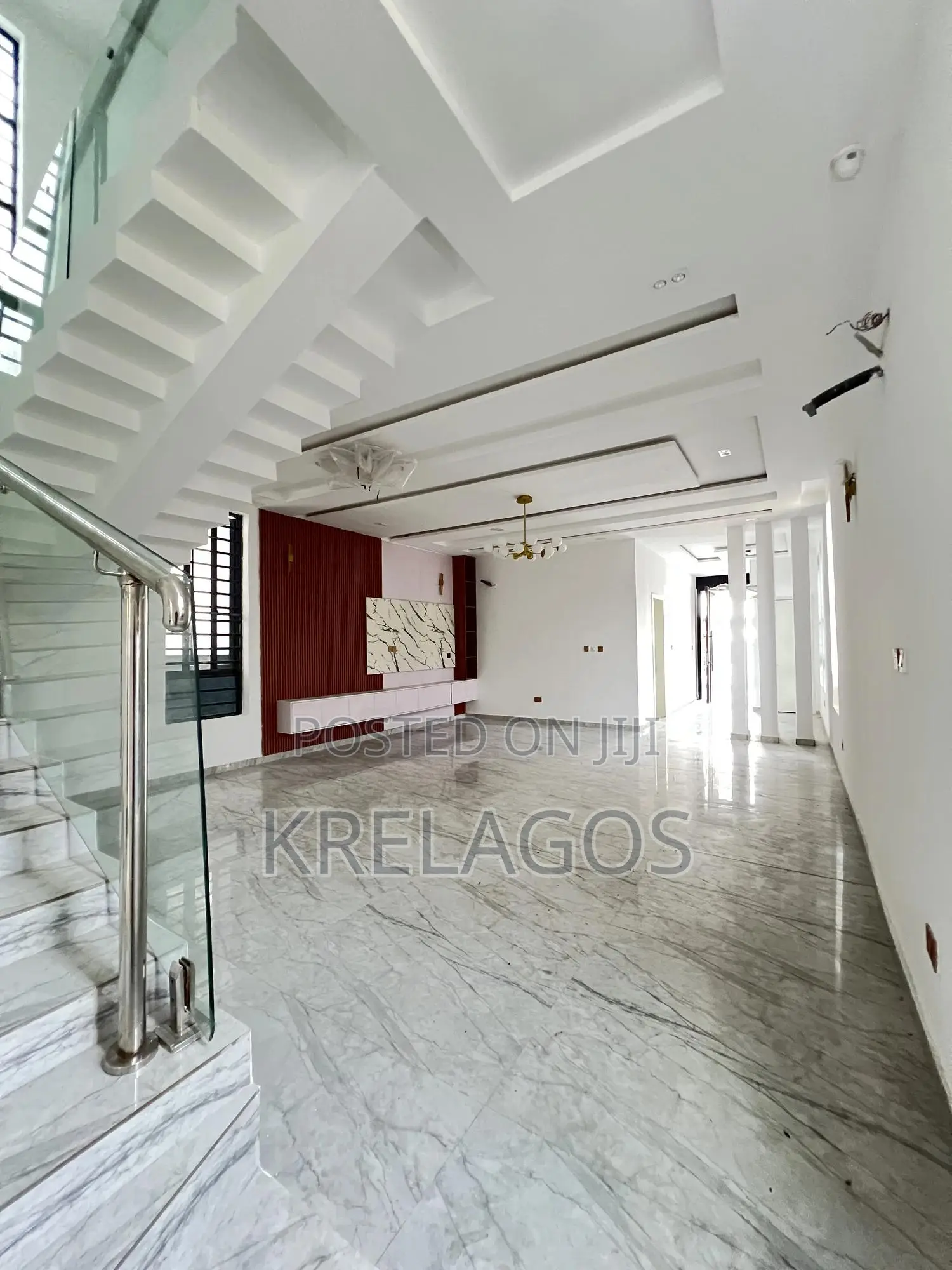 5bdrm Duplex in Osapa London, Lekki for sale