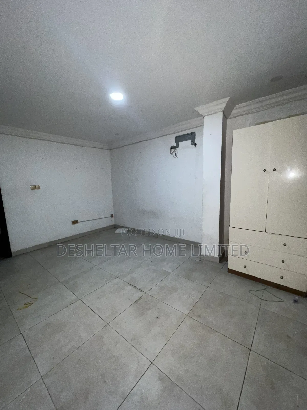 3bdrm Shared Apartment in Tpdc Building, Chevron for rent
