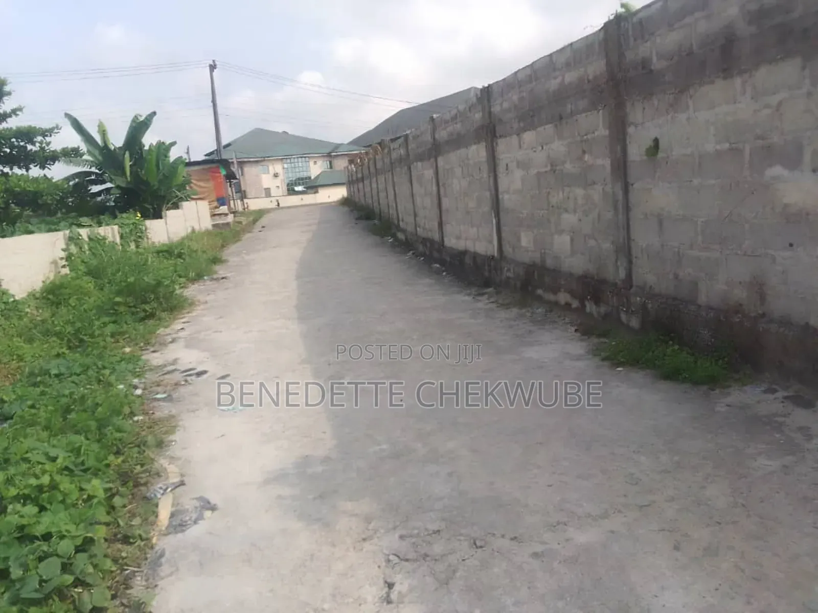 For Sale : 7 Plots of Land