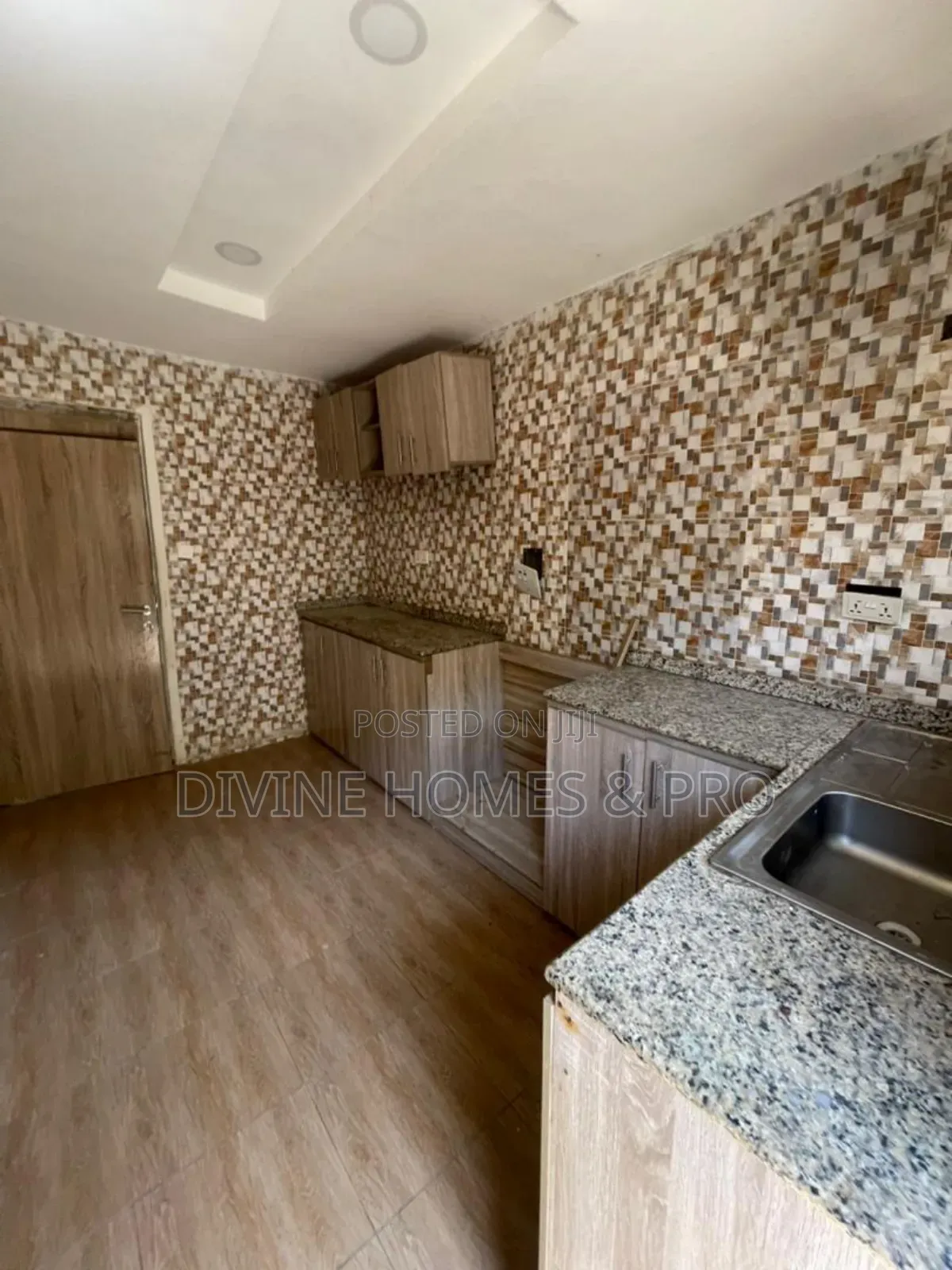 3bdrm Block of Flats in Life Camp for rent