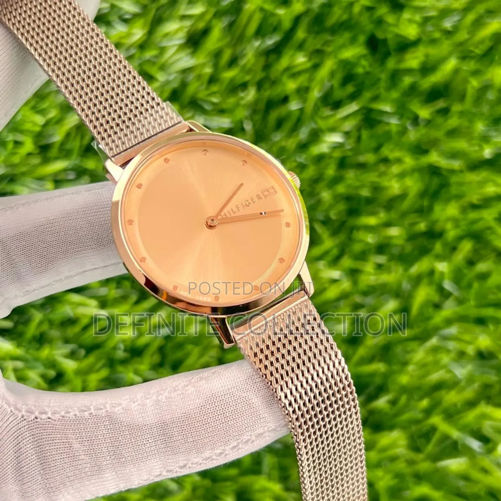 TOMMY HILFIGER Top Quality Wristwatch