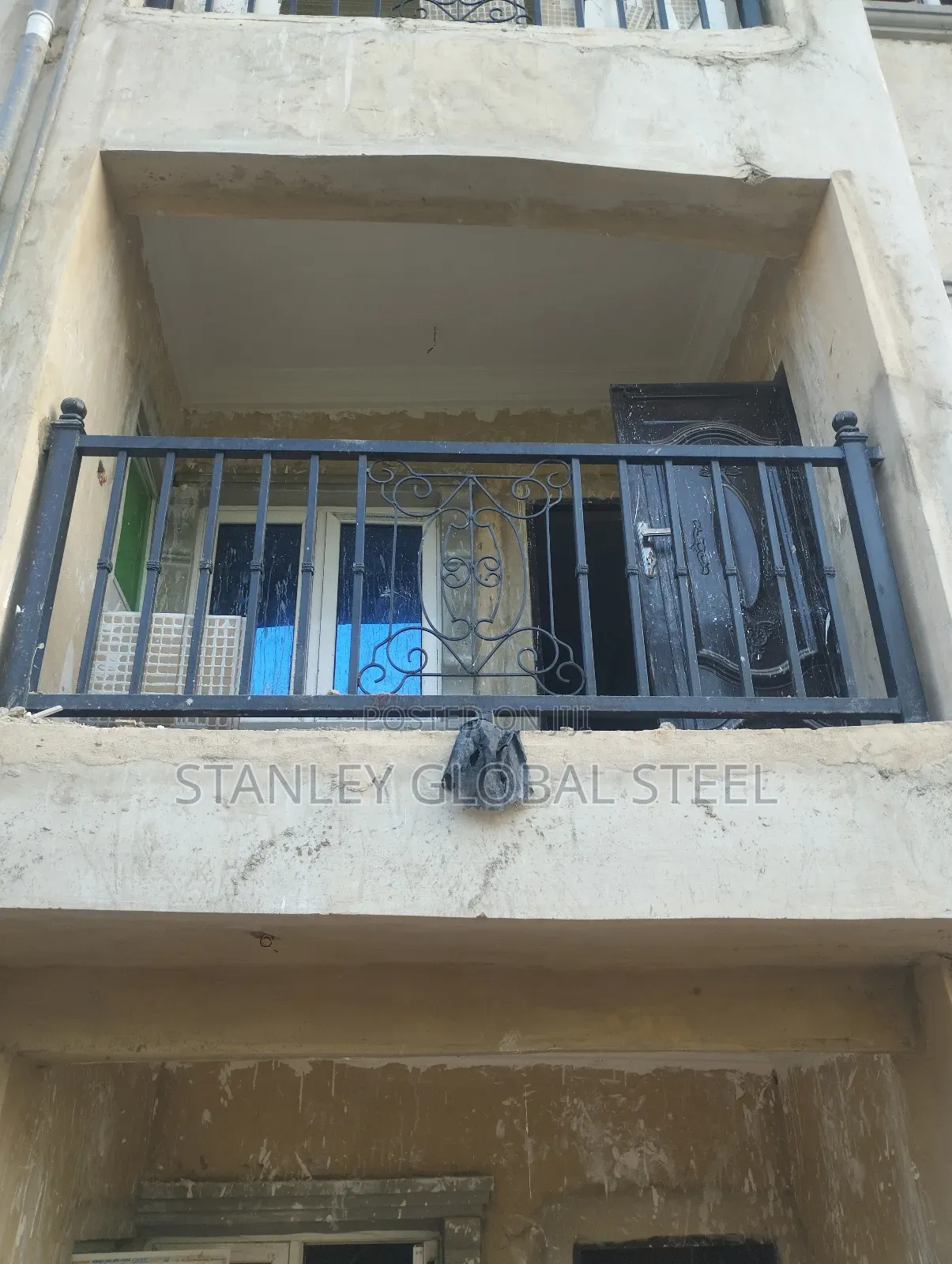 Black Rails Balcony
