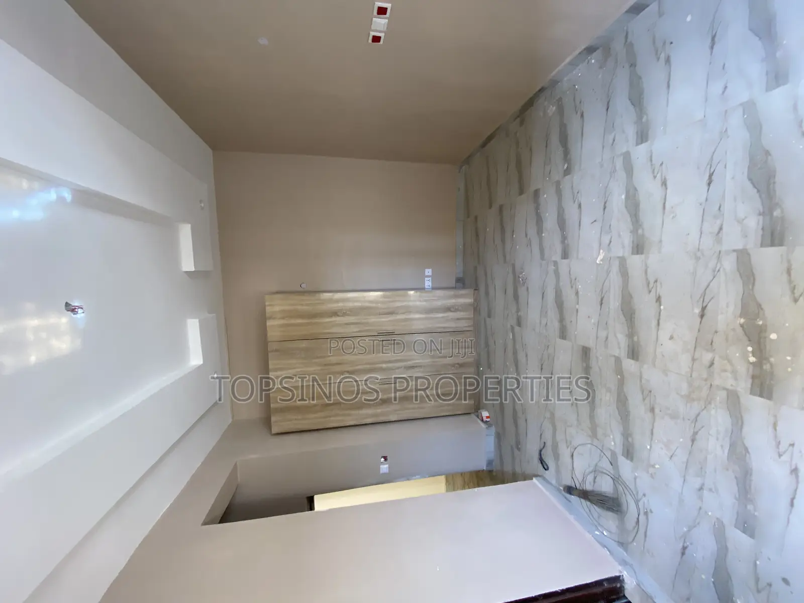 2bdrm Block of Flats in Dawaki for rent