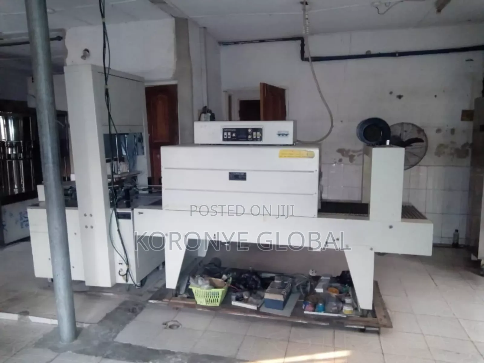 Auto Shrink Nylon Packaging Machine