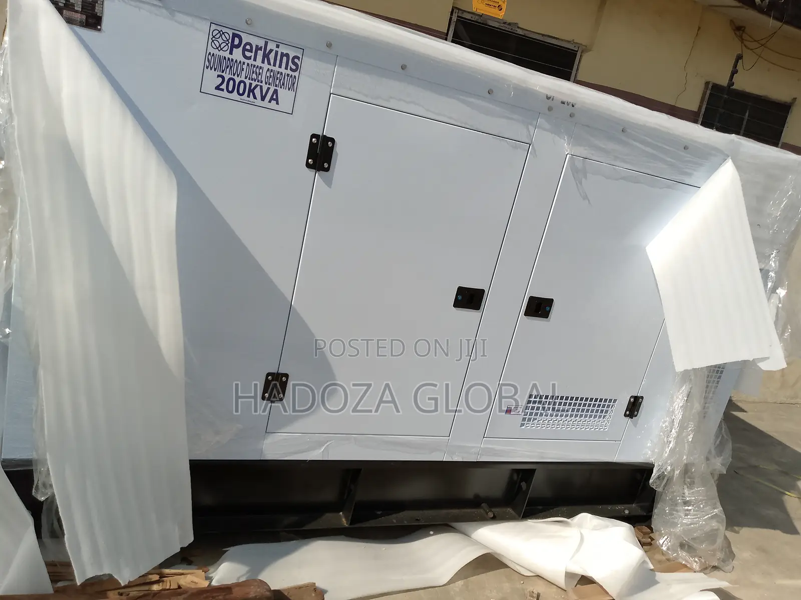 Highly Sustainable 200kva Soundproof Perkins Generator