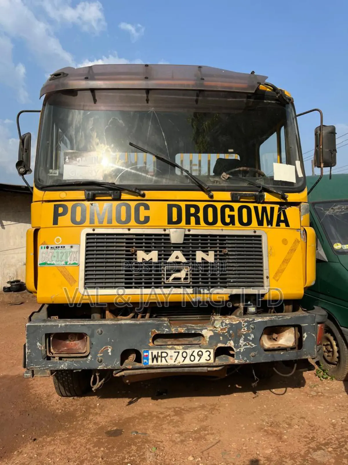 Man Diesel 6 Tyres Tipper Truck 2010 Yellow Colo