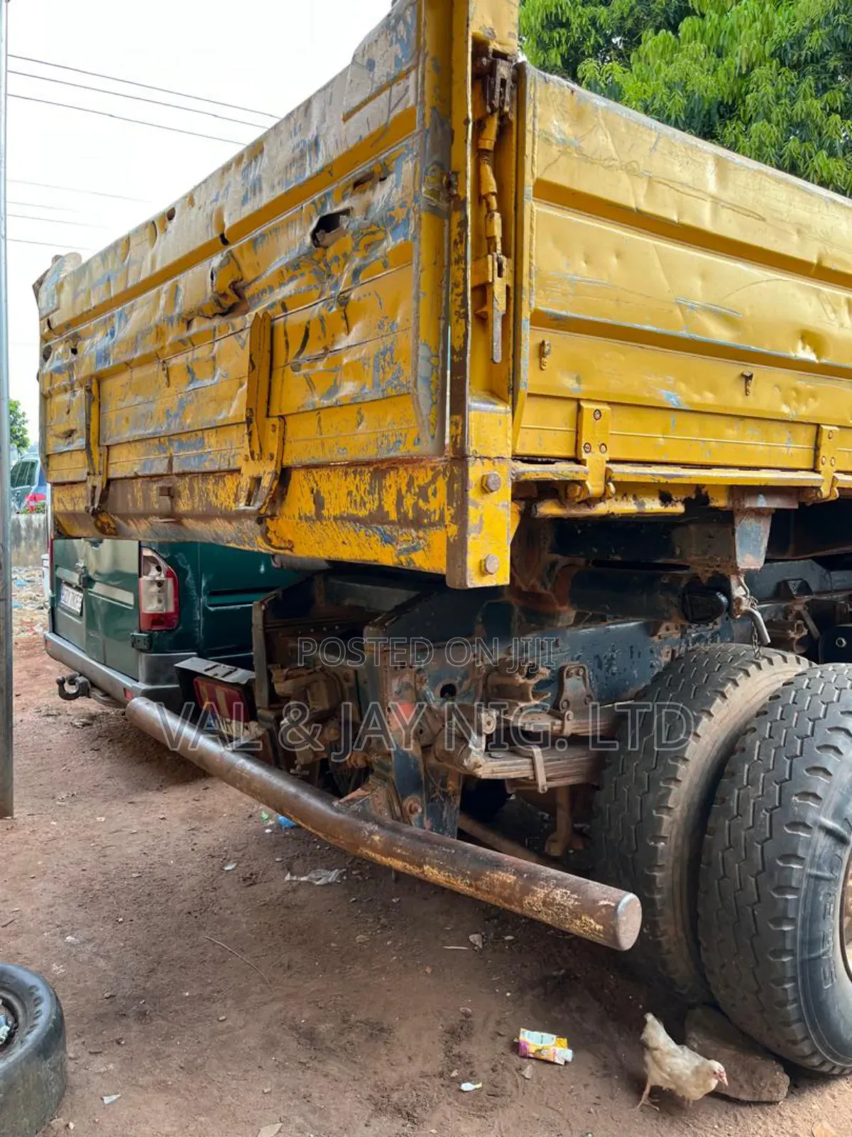 Man Diesel 6 Tyres Tipper Truck 2010 Yellow Colo
