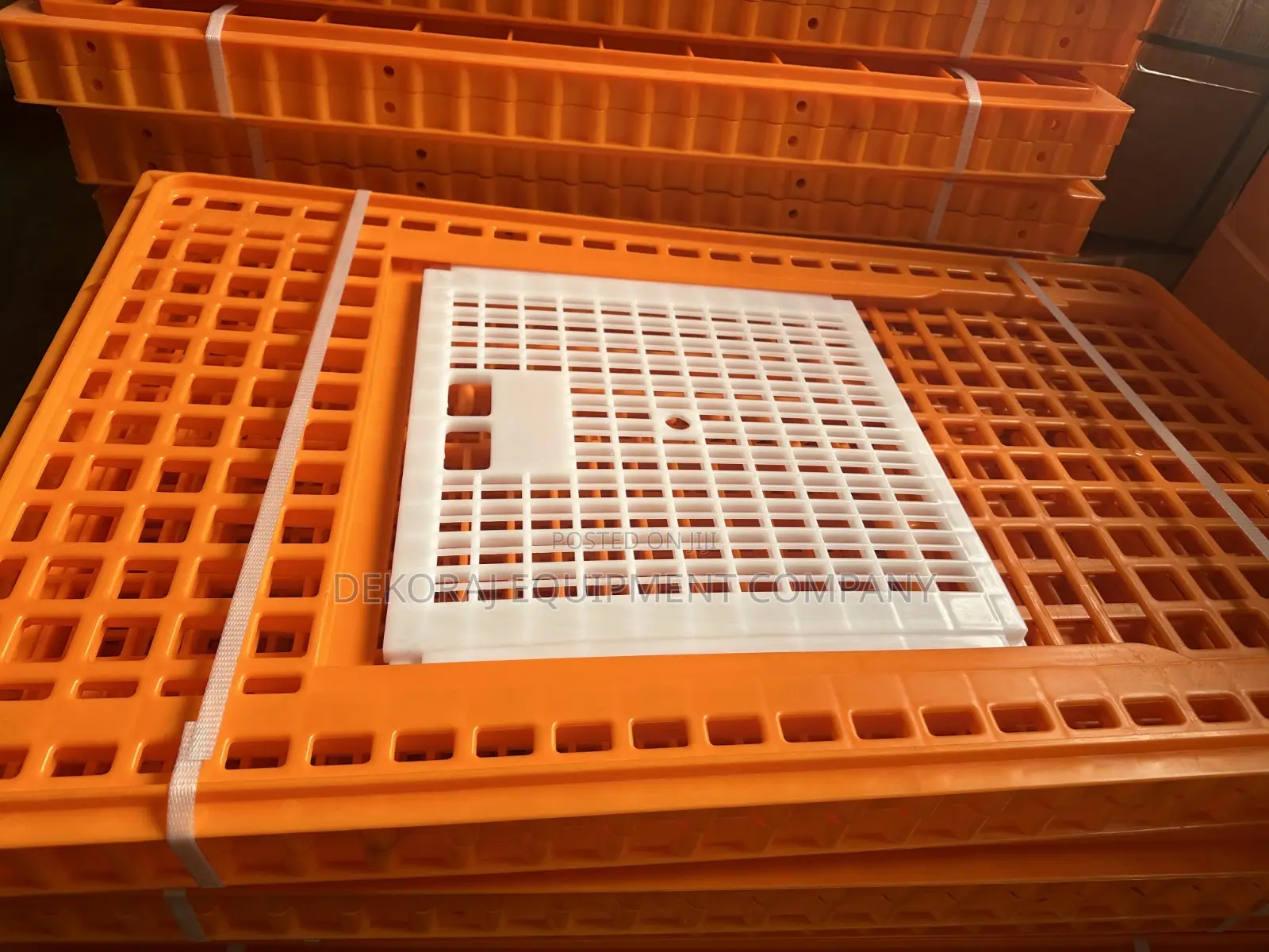 Transport Crate, Birds Transfer Crate, Feather Plucker