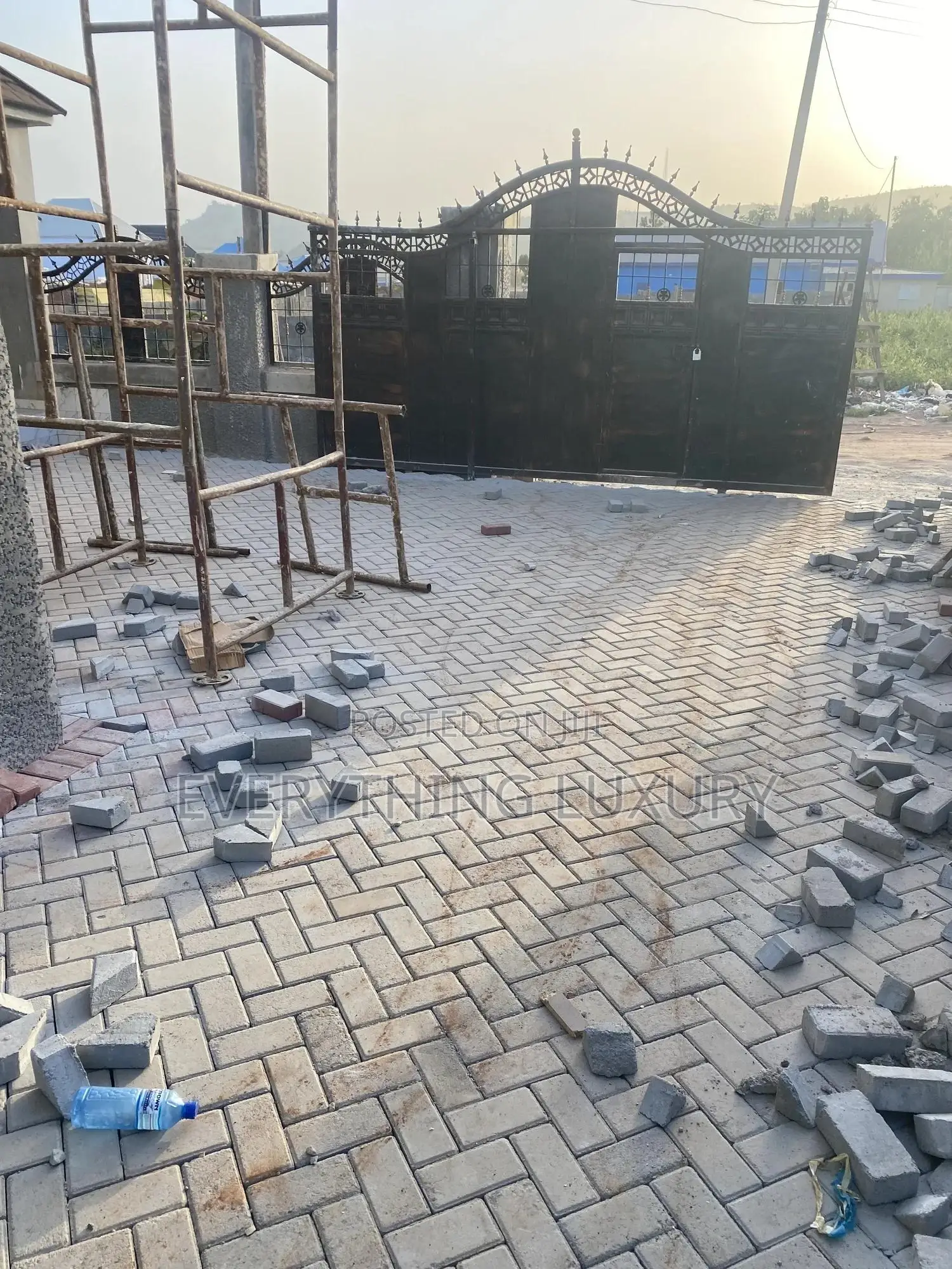 1bdrm Block of Flats in Ushafa for rent