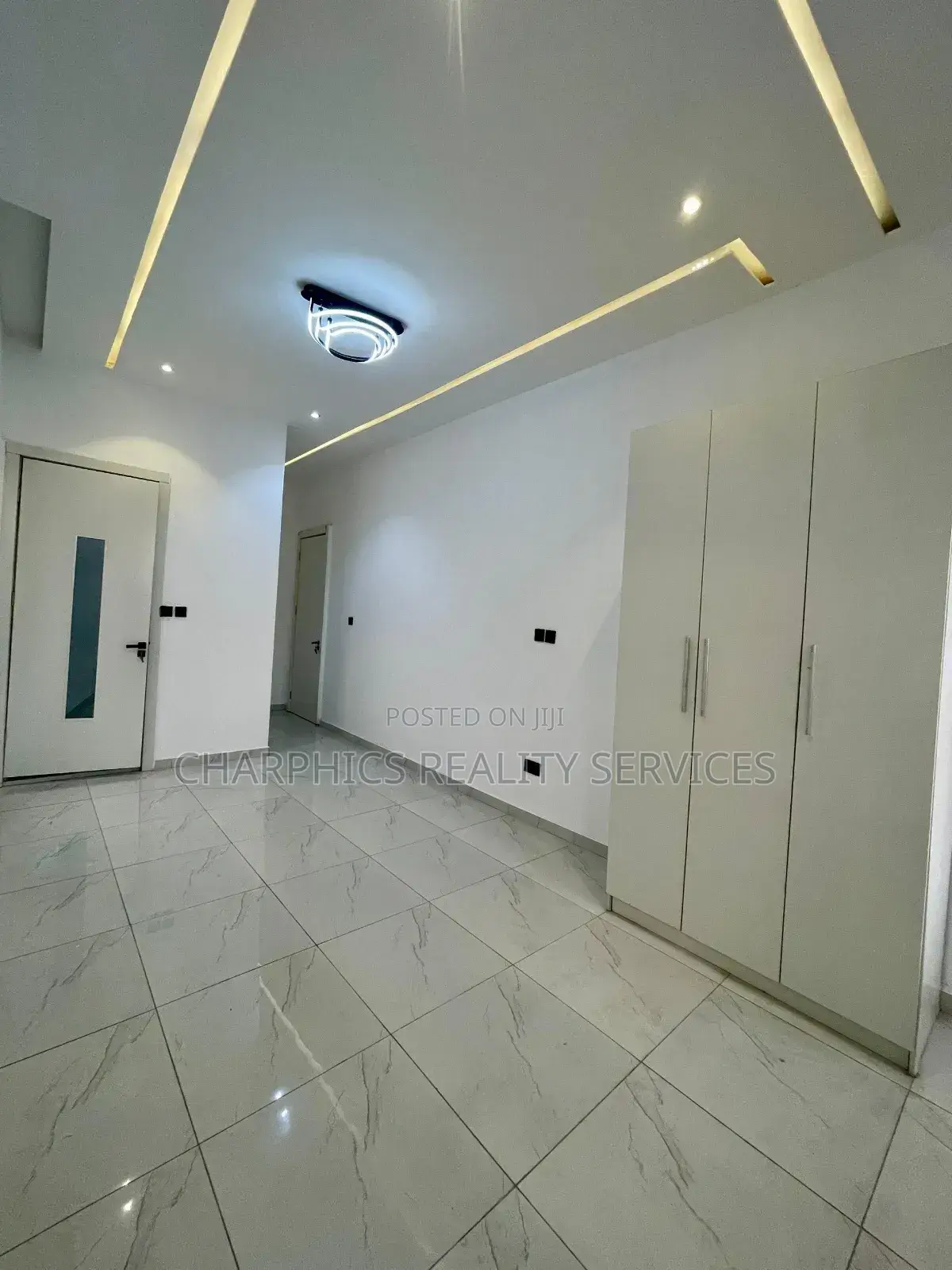 5bdrm Duplex in Lekki for sale